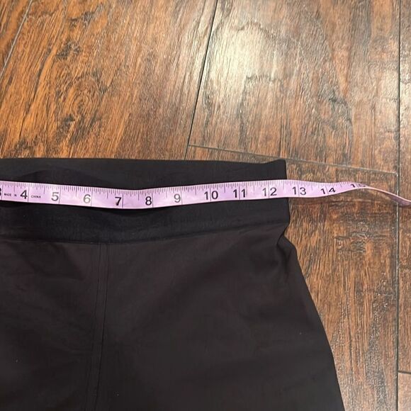 Lululemon To The Beat Crop black size 6 in EUC reflective soulcycle lululemon - Picture 9 of 11
